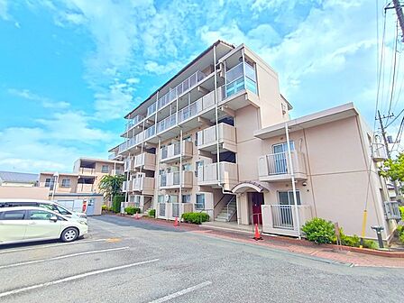 五感で感じる、現地でしかわからない事も沢山ございます。 周辺環境なども一緒にご案内いたしますのでお気軽にお問合せください。 