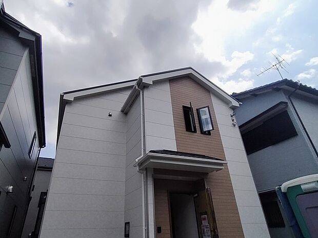 五感で感じる、現地でしかわからない事も沢山ございます。周辺環境なども一緒にご案内いたしますのでお気軽にお問合せください。
