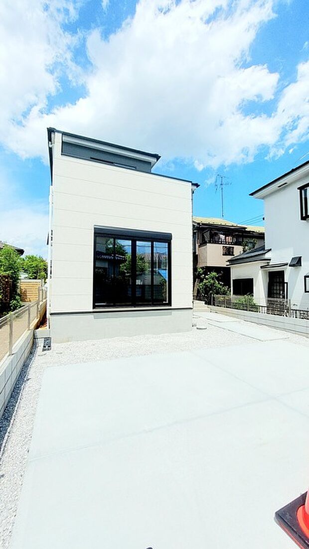 五感で感じる、現地でしかわからない事も沢山ございます。周辺環境なども一緒にご案内いたしますのでお気軽にお問合せください。