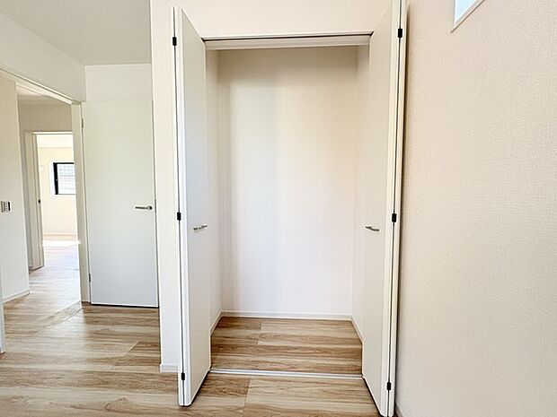 収納豊富な間取りで家の中がスッキリ片付きそうです。