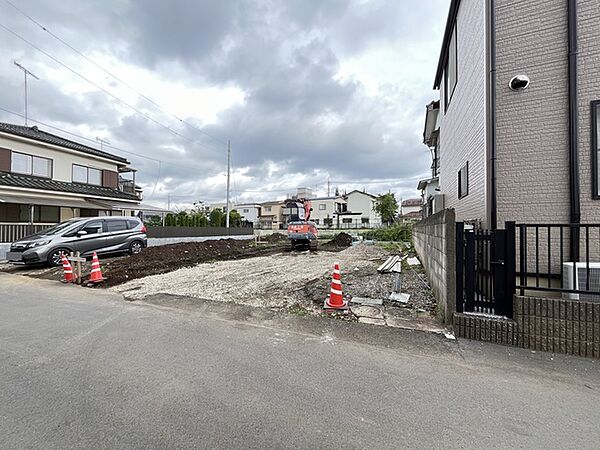 住み心地の良い街並みに溶け込む立地。将来の暮らしの拠点となる、広がりを感じる空間です