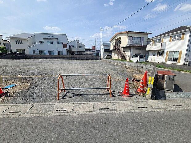五感で感じる、現地でしかわからない事も沢山ございます。周辺環境なども一緒にご案内いたしますのでお気軽にお問合せください。