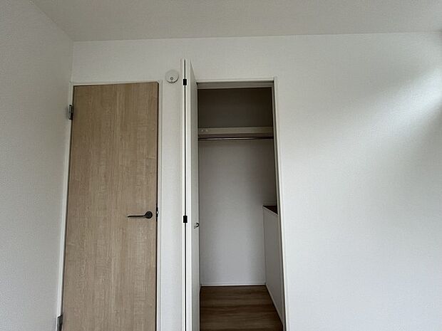収納豊富な間取りで家の中がスッキリ片付きそうです。 