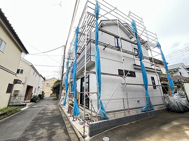 五感で感じる、現地でしかわからない事も沢山ございます。周辺環境なども一緒にご案内いたしますのでお気軽にお問合せください。 
