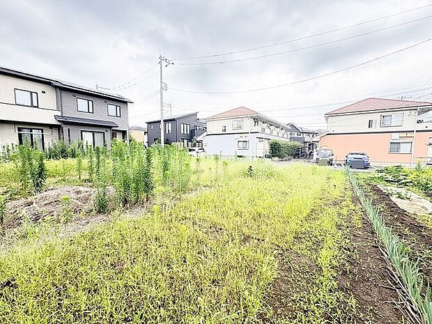 西武池袋線の秋津駅、武蔵野線の新秋津駅が徒歩圏内で東西南北へのアクセスがしやすいロケーションです。