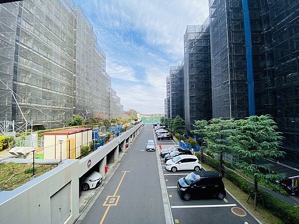 五感で感じる、現地でしかわからない事も沢山ございます。周辺環境なども一緒にご案内いたしますのでお気軽にお問合せください。