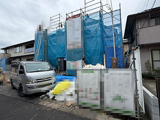 戸建てが立ち並ぶ静かな住宅街。四季折々の移り変わりを感じながら自然と楽しみ、暮らす、そんな毎日を日々の中で感じられる住環境