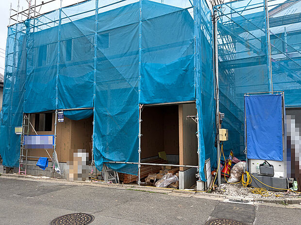 戸建てが立ち並ぶ静かな住宅街。四季折々の移り変わりを感じながら自然と楽しみ、暮らす、そんな毎日を日々の中で感じられる住環境 