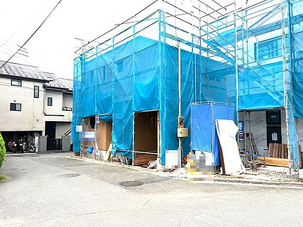 戸建てが立ち並ぶ静かな住宅街。四季折々の移り変わりを感じながら自然と楽しみ、暮らす、そんな毎日を日々の中で感じられる住環境 