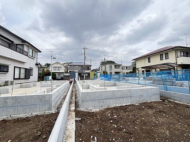 周囲と程よい距離感を保ちながら、理想の住まいを形にできる土地です