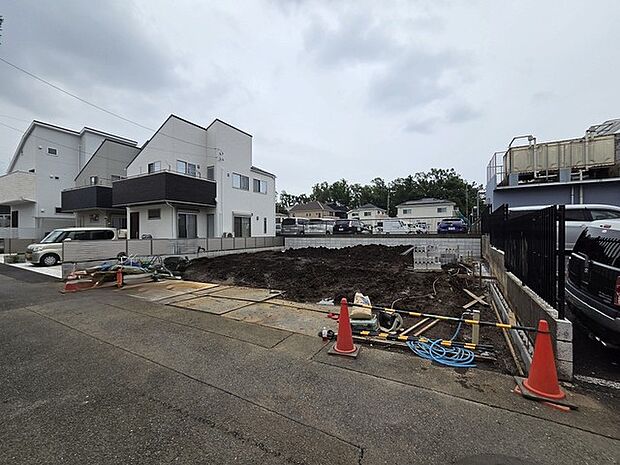 五感で感じる、現地でしかわからない事も沢山ございます。周辺環境なども一緒にご案内いたしますのでお気軽にお問合せください。