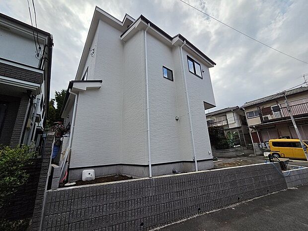 五感で感じる、現地でしかわからない事も沢山ございます。周辺環境なども一緒にご案内いたしますのでお気軽にお問合せください。 