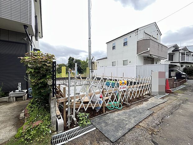五感で感じる、現地でしかわからない事も沢山ございます。周辺環境なども一緒にご案内いたしますのでお気軽にお問合せください。