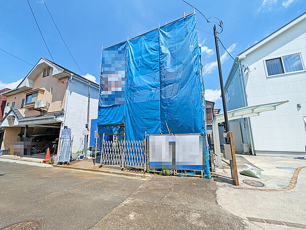 同じグレードで建てられた最寄りの完成物件を、参考にご覧になれます。