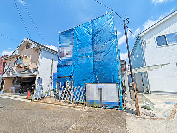 建築中ですが、同じグレードの完成済み建物を参考にご覧になることもできます。現地より最寄りの物件をご案内しますので、お気軽にご要望をお聞かせください。