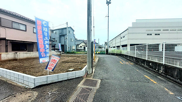 3方角地で開放感がります。