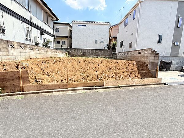 五感で感じる、現地でしかわからない事も沢山ございます。周辺環境なども一緒にご案内いたしますのでお気軽にお問合せください。