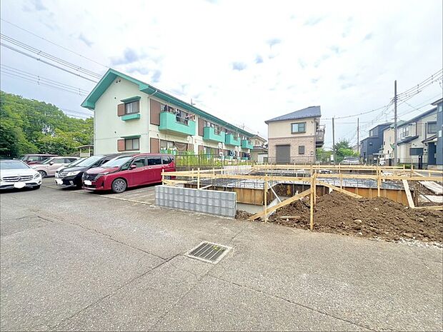 商業施設が徒歩圏内に充実、日々のお買い物も安心な環境です。