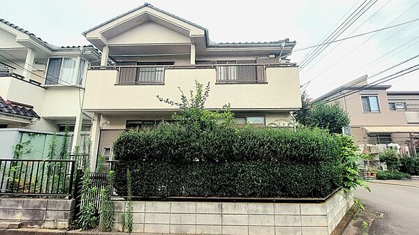 商業施設が徒歩圏内に充実、日々のお買い物も安心な環境です。
