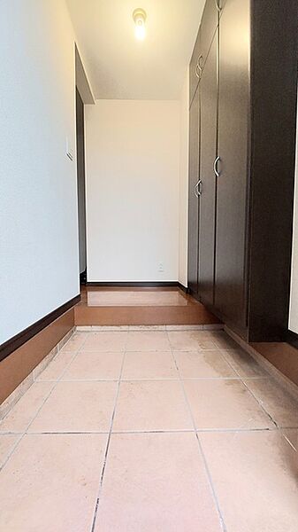 お客様をお迎えする玄関、お家の出入りもスムーズに行えます。