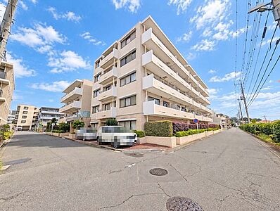 外観:リフォーム工事完了しています。現地で仕上がりをご確認ください。 外観:リフォーム工事完了しています。現地で仕上がりをご確認ください。
