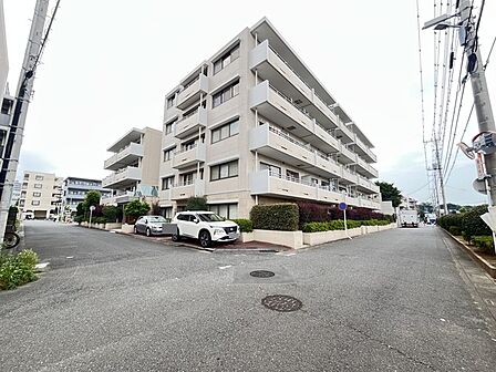 五感で感じる、現地でしかわからない事も沢山ございます。周辺環境なども一緒にご案内いたしますのでお気軽にお問合せください。