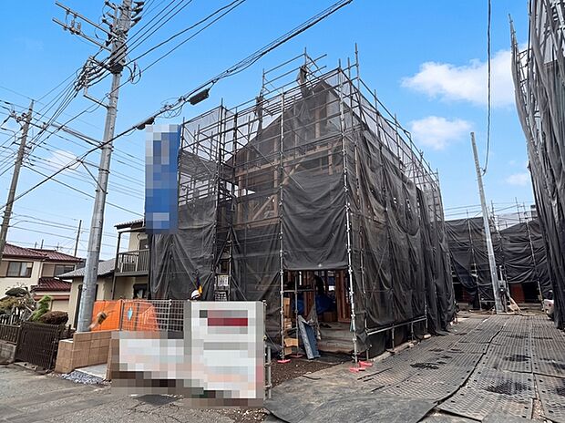 現在建築中