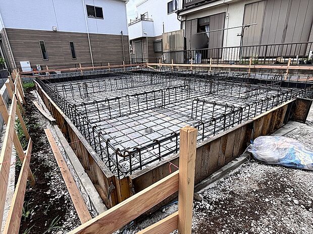 建築中です 建物完成は令和8年10月下旬予定