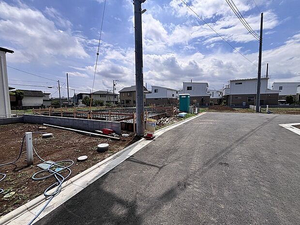 現地周辺(同分譲地内)の様子(45m)