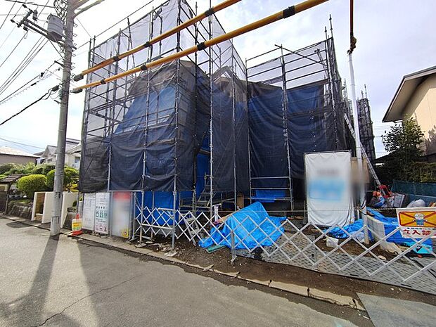 商業施設が徒歩圏内に充実、日々のお買い物も安心な環境です。