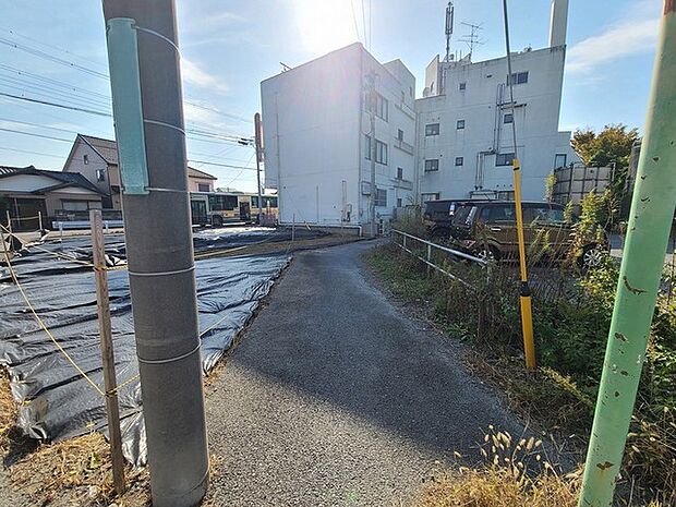 五感で感じる、現地でしかわからない事も沢山ございます。周辺環境なども一緒にご案内いたしますのでお気軽にお問合せください。