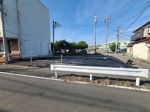 五感で感じる、現地でしかわからない事も沢山ございます。周辺環境なども一緒にご案内いたしますのでお気軽にお問合せください。 