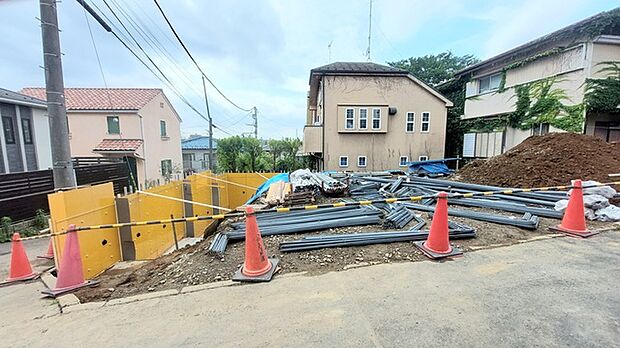 商業施設が徒歩圏内に充実、日々のお買い物も安心な環境です。