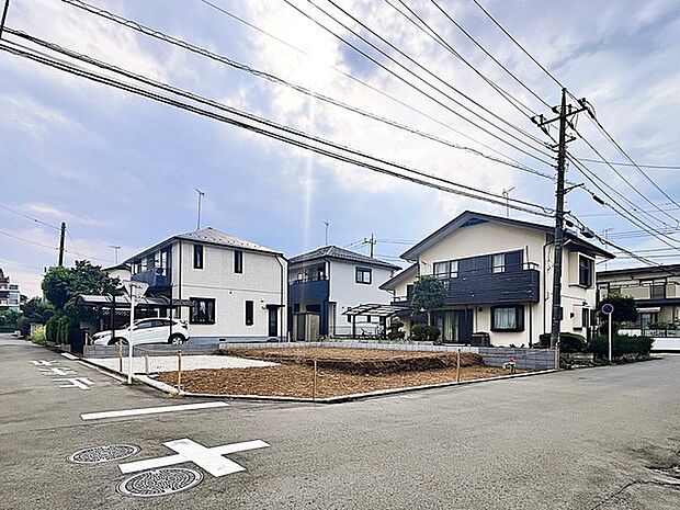区画の整った分譲地内 平坦な整形地です
