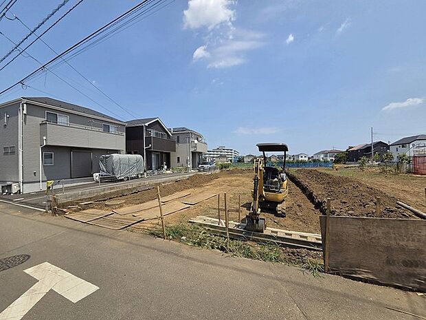 五感で感じる、現地でしかわからない事も沢山ございます。周辺環境なども一緒にご案内いたしますのでお気軽にお問合せください。