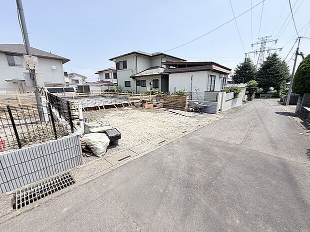 商業施設が徒歩圏内に充実、日々のお買い物も安心な環境です。 