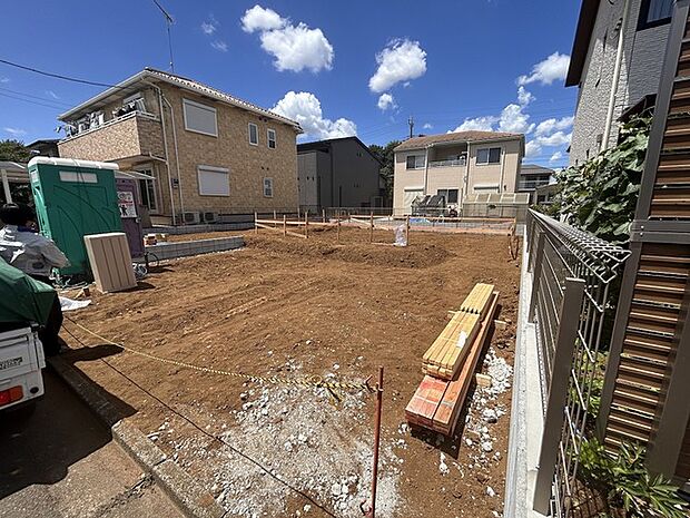 五感で感じる、現地でしかわからない事も沢山ございます。周辺環境なども一緒にご案内いたしますのでお気軽にお問合せください。
