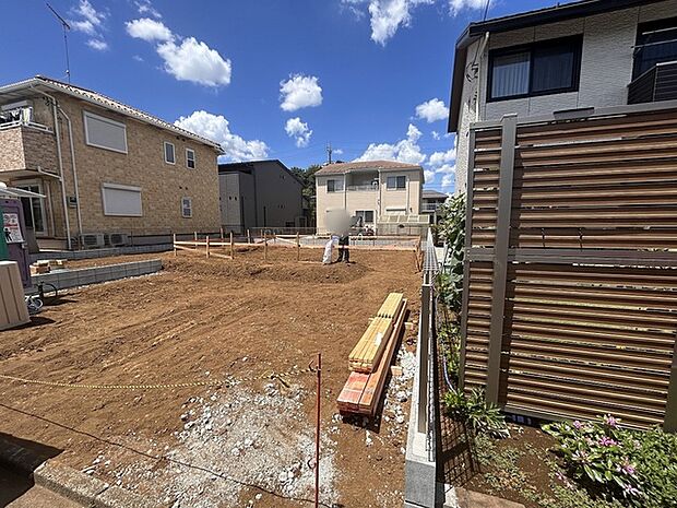 五感で感じる、現地でしかわからない事も沢山ございます。周辺環境なども一緒にご案内いたしますのでお気軽にお問合せください。