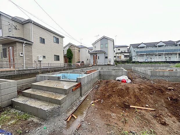 五感で感じる、現地でしかわからない事も沢山ございます。周辺環境なども一緒にご案内いたしますのでお気軽にお問合せください。 