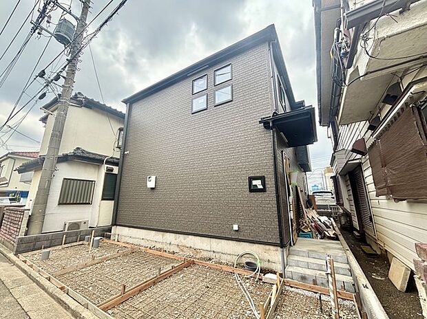 新座駅まで徒歩24分、朝霞台駅バス10分