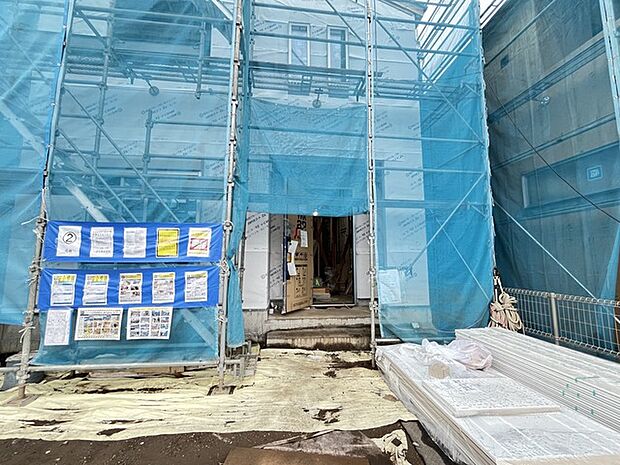 玄関はおうちの顔とも呼ばれる重要な場所!明るくスッキリと見える空間で住まう人を見送り、出迎えてくれます。