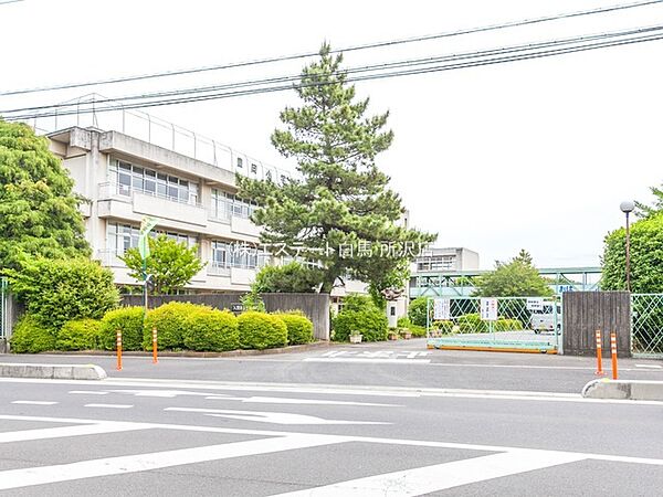 豊岡小学校（1400m）