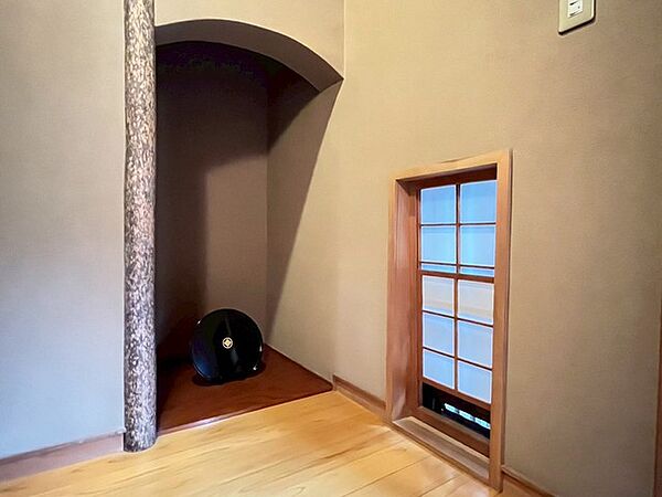 障子と塗壁が織りなす落ち着きある迎賓空間