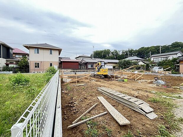 理想の暮らしを描くための、ゆとりある広さを確保した更地です。静かな住宅街で新しい生活が始まります