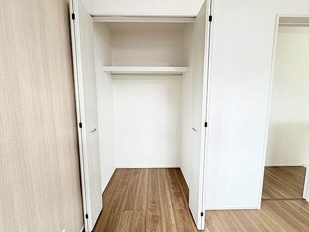 収納豊富な間取りで家の中がスッキリ片付きそうです。