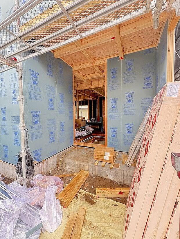 玄関はおうちの顔とも呼ばれる重要な場所！明るくスッキリと見える空間で住まう人を見送り、出迎えてくれます。 
