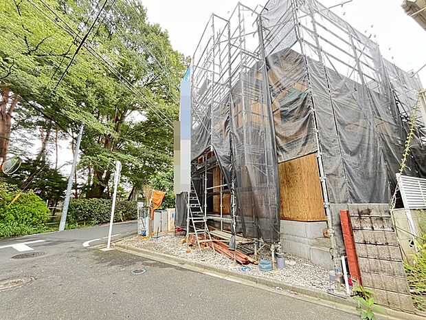 五感で感じる、現地でしかわからない事も沢山ございます。周辺環境なども一緒にご案内いたしますのでお気軽にお問合せください。