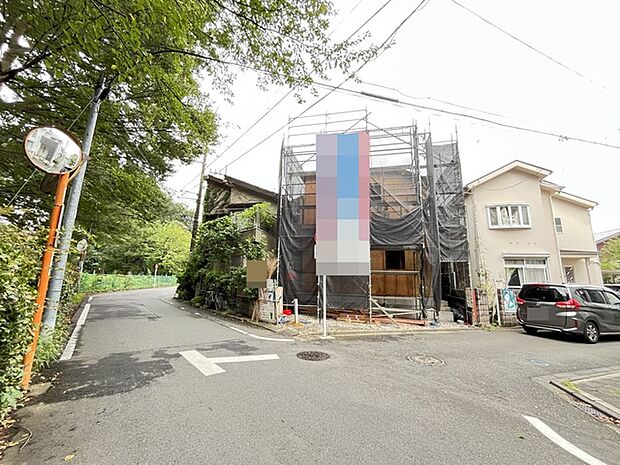商業施設が徒歩圏内に充実、日々のお買い物も安心な環境です。