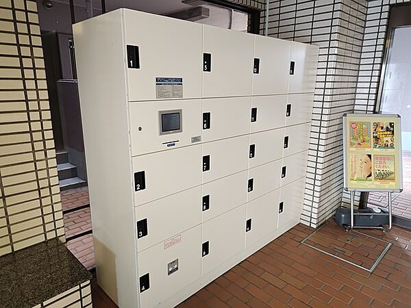 24時間利用可能な宅配ボックスあり！ネット通販利用時などはとても便利にお使いいただけます。