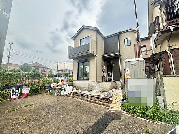 前面道路は通り抜けができないため、交通量が少なく静かな住環境です。 
